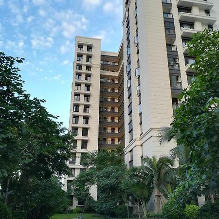 Care Residential Hotel Хайкоу Экстерьер фото